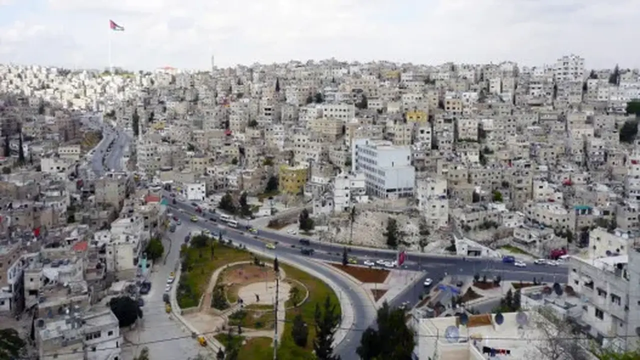 أمطار خفيفة ورياح غبارية تؤثران على شمال المملكة صباحًا